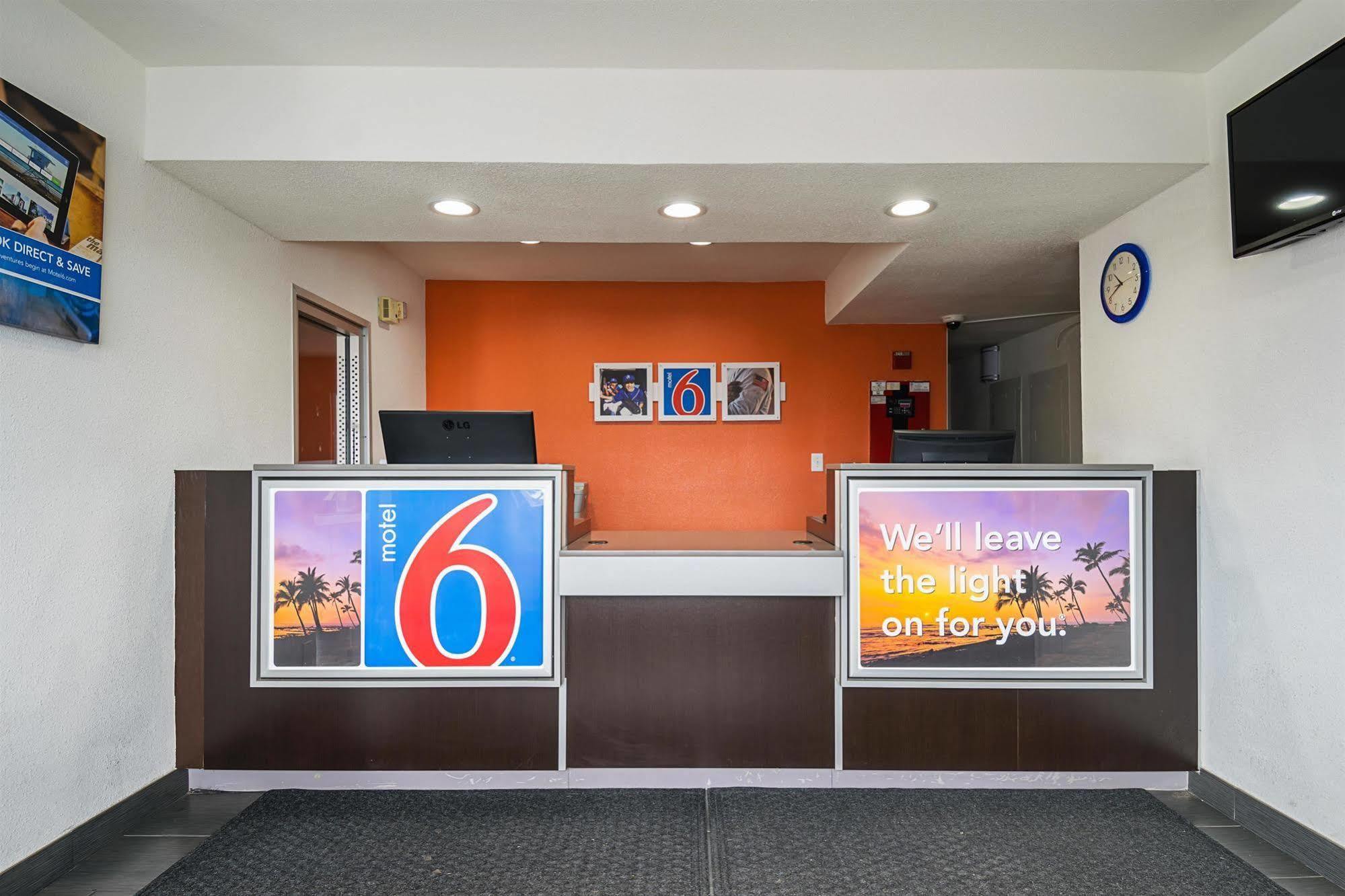 Motel 6 Lost Hills / Buttonwillow Racetrack Dış mekan fotoğraf